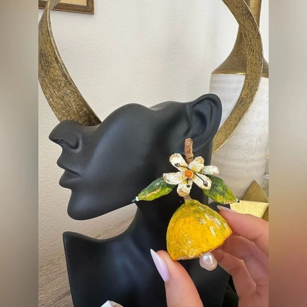 Statement Lemon earring - Picture 2 of 7